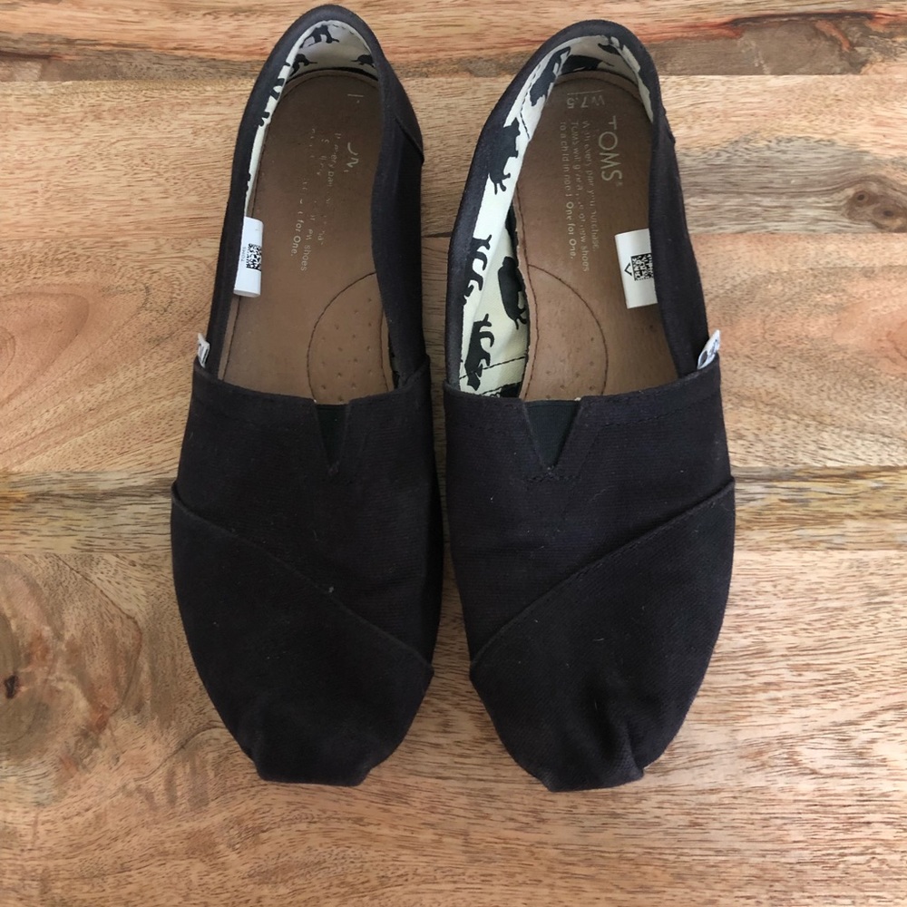 Black Toms Size 7.5